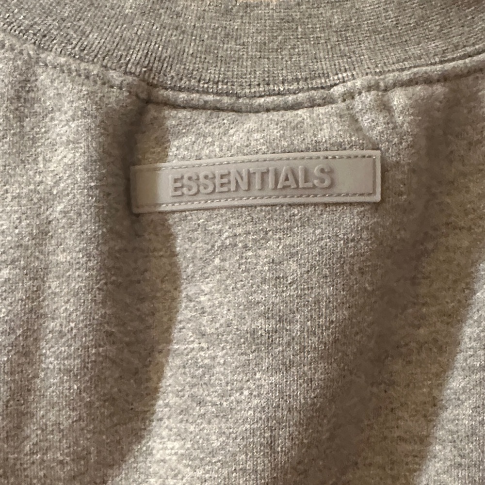 Essentials Heather Gray Pullover - Picture 4 of 6